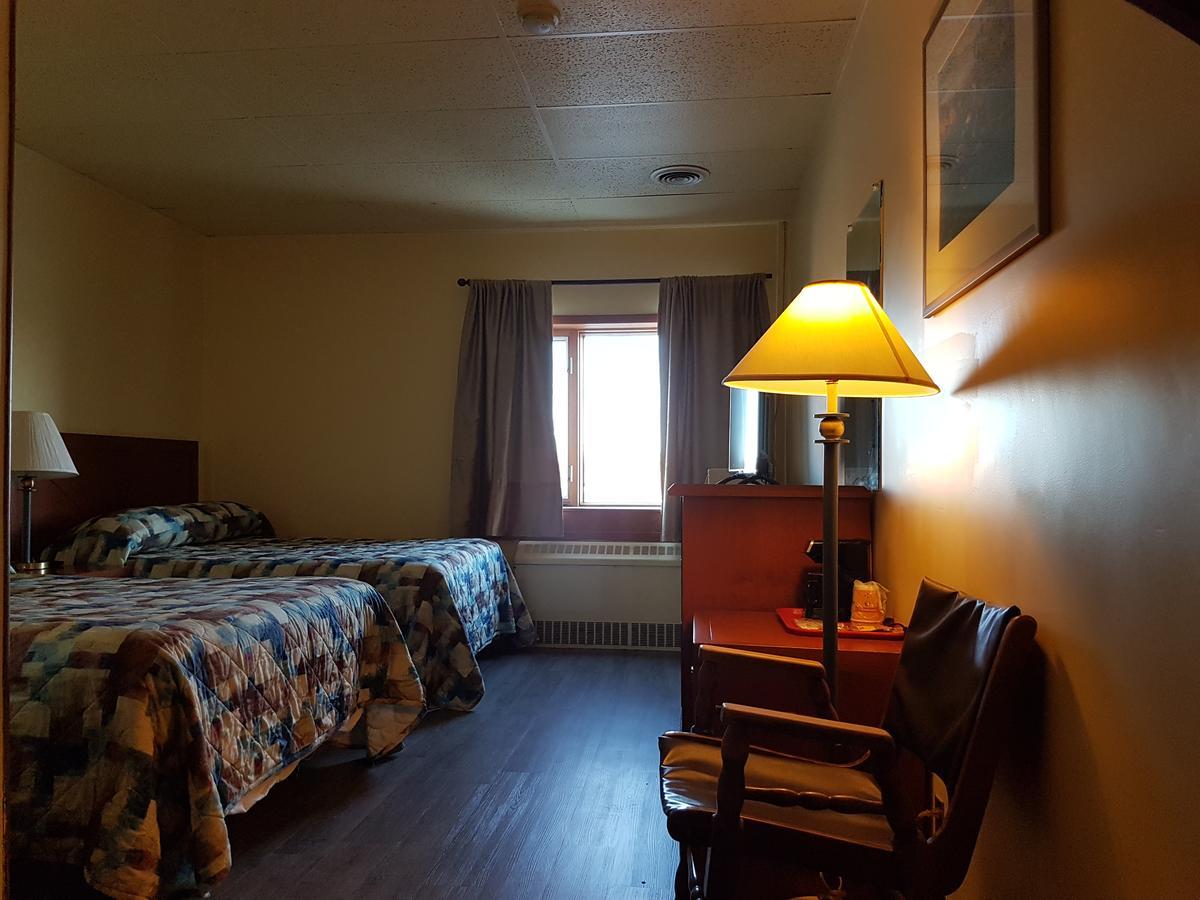 Beaver Hotel North Battleford Zewnętrze zdjęcie