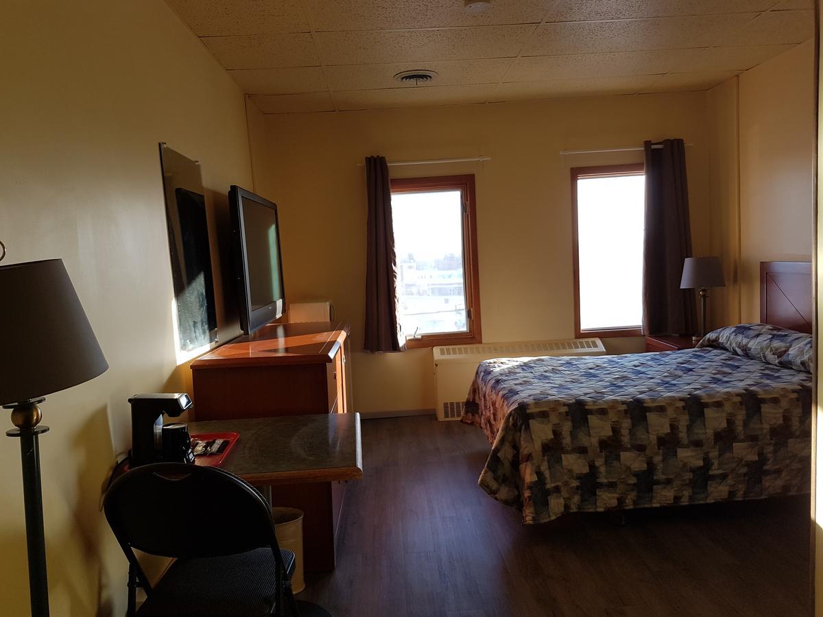 Beaver Hotel North Battleford Zewnętrze zdjęcie